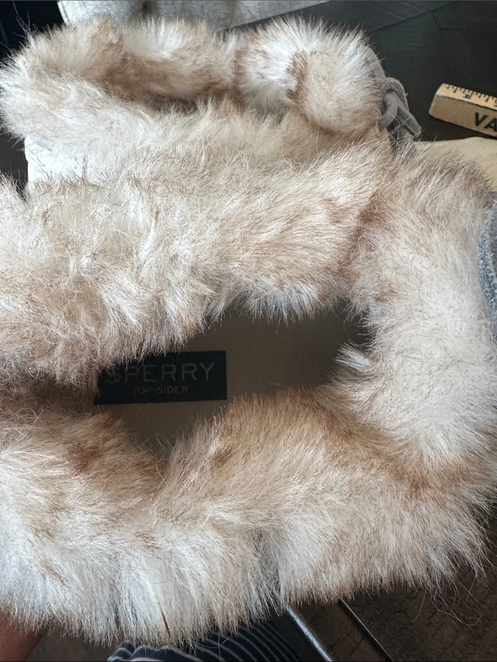 Sperry Women’s cream and baby blue/ gray Cream Faux-Fur Duck Boots worn twice